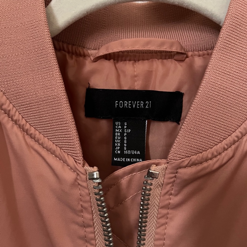 Pink jacket - Picture 3 of 3